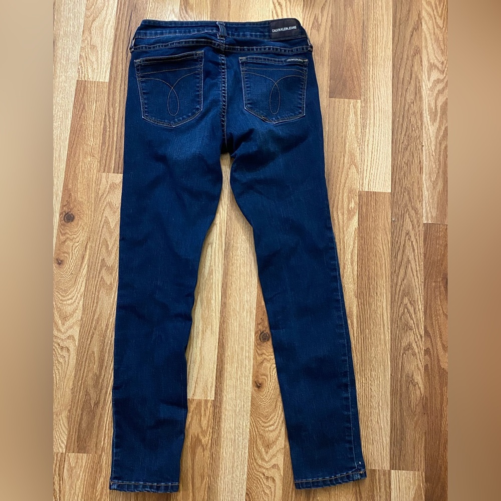 Calvin Klein Women's Deep Indigo Skinny Jeans Waist 28